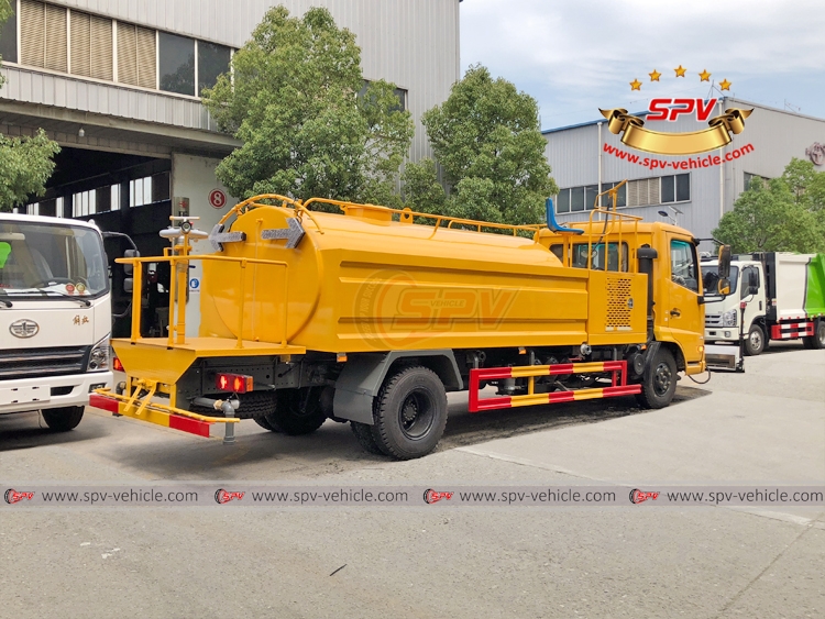 6,000 Litres Road Washer Truck Dongfeng - RB 6,000 Litres Road Washer Truck Dongfeng - RB